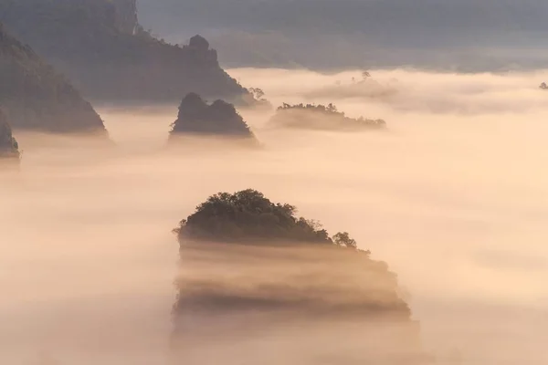 Vista Para Montanha Bela Névoa Phu Langka National Park Tailândia — Fotografia de Stock