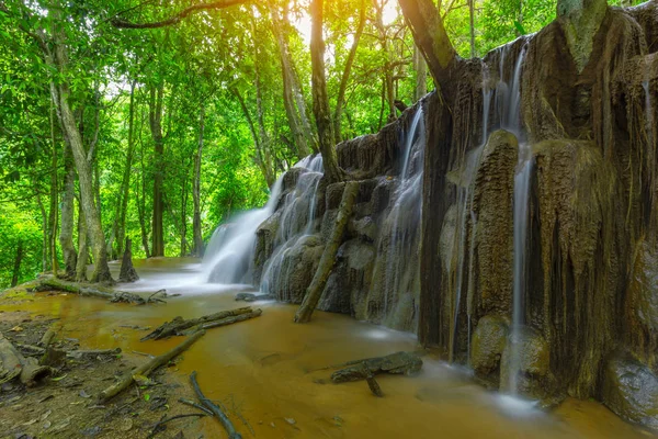 Cascada Wai Hermosa Cascada Bosque Tropical Lluvioso Provincia Tak Tailandia — Foto de Stock