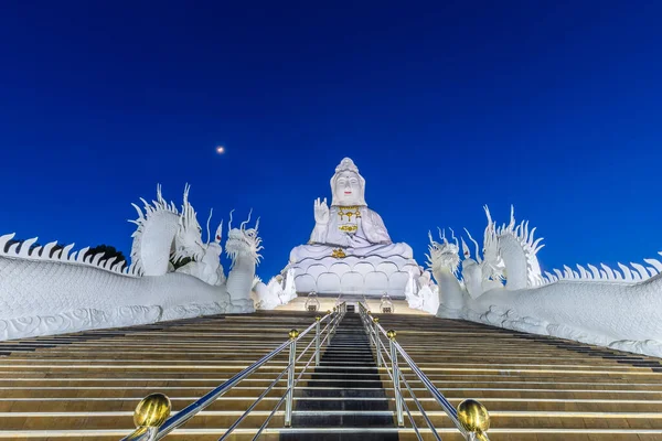 Huay Pla Kang Templo Wat Huay Pla Kang Pagode Estilo — Fotografia de Stock