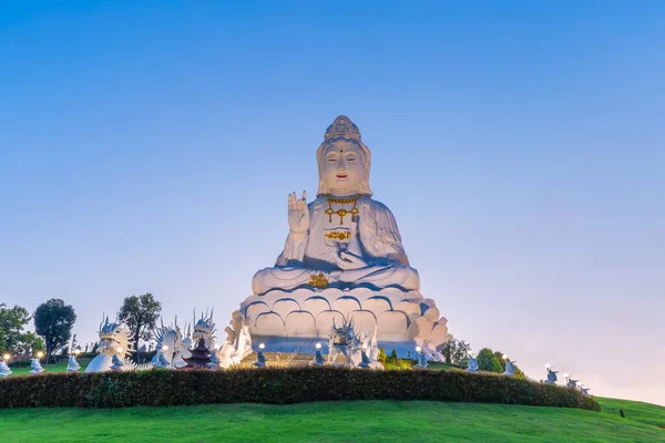 Huay Pla Kang Templo Wat Huay Pla Kang Pagode Estilo — Fotografia de Stock