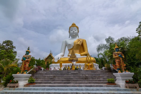 Grande Buda Wat Phra Que Doi Kham Chiang Mai Tailândia — Fotografia de Stock