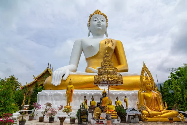 Grande Buda Wat Phra Que Doi Kham Chiang Mai Tailândia — Fotografia de Stock