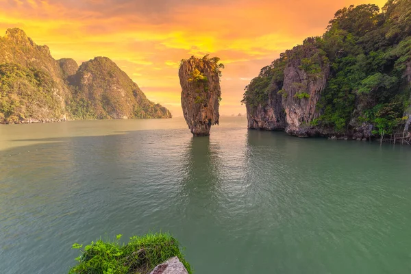 James Bond Adası veya Khao Phing Kan, Ko Tapu, Phang Nga Körfezi, Phang Nga Eyaleti, Tayland