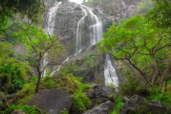 Cachoeira Khlong Lan Bela Cachoeira Floresta Profunda Parque Nacional Khlong — Fotografia de Stock