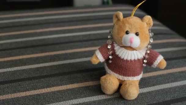 棕色的小玩具熊 — 图库视频影像
