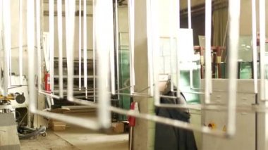 Salonu için üretim ve Pvc windows imalatı, metal çerçeve cam birimi ve Pvc windows, metal çerçeve, daha fazla derleme için atölyesinde asmak