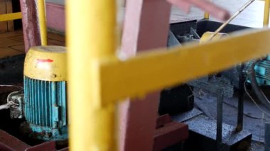 Kolza yağı üretimi, basından kolza tohumu petrol depolama tankı için çıkış