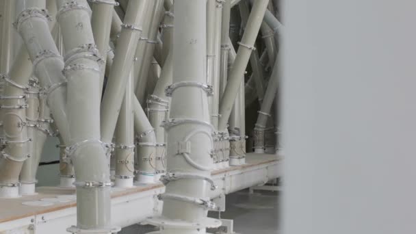Moinho de grist automatizado moderno, fábrica de farinha — Vídeo de Stock