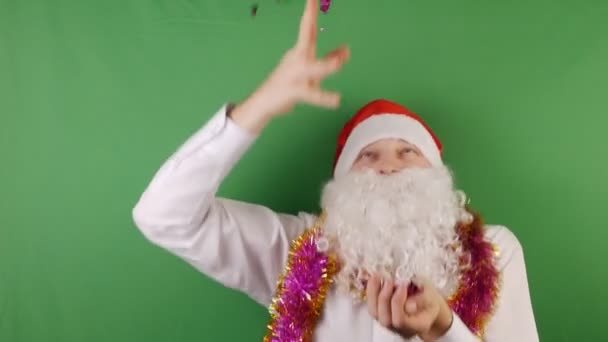 Щасливі смішного людини як Санта-Клауса з білою бородою, Різдво і новий рік-2019, на зелених Chroma key — стокове відео