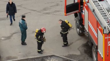 İtfaiyeciler için egzersizler hazırlama ve standartları, Bobruisk, Beyaz Rusya 21.02.19 koyarak