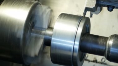 Metal parça üretimi, Sanayi Fabrikası, modern makine bilgisayar sayısal denetim biler