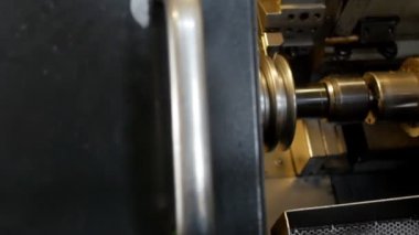 Modern metal tornalı metal parça, otomatik makine-aracı, sınaî-metal işleme-biler