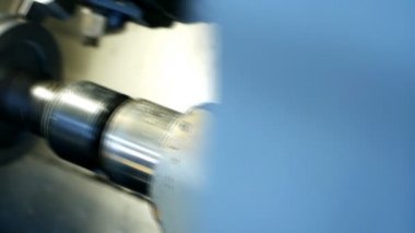 Metal parça üretimi, Sanayi Fabrikası, modern makine bilgisayar sayısal denetim biler