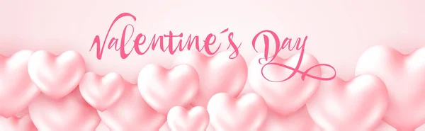 Feliz día de San Valentín cartel de días festivos con 3d metall brillante Corazón Pastel color. Texto de saludo sobre fondo rosa suave . — Vector de stock