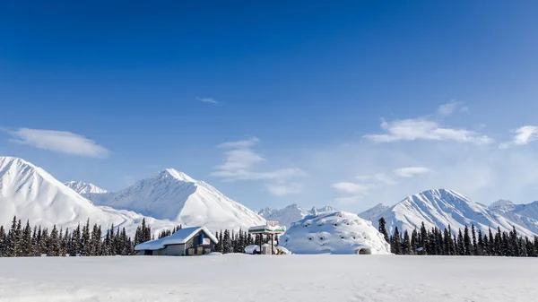 Alaska kar yol