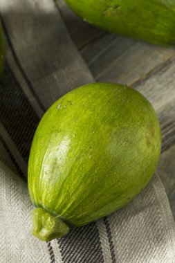 Cook çiğ yeşil organik Kore Squash hazır