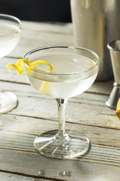 Vêpres Alcoolisées Maison Martini Avec Une Touche Citron — Photo