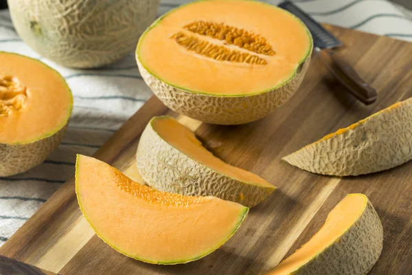 Raw Orange Organic Cantaloupe Cut Slices — Stock Photo, Image