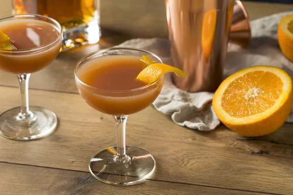 Zelfgemaakte Smokey Bloed Zand Cocktail Met Sinaasappel Scotch — Stockfoto
