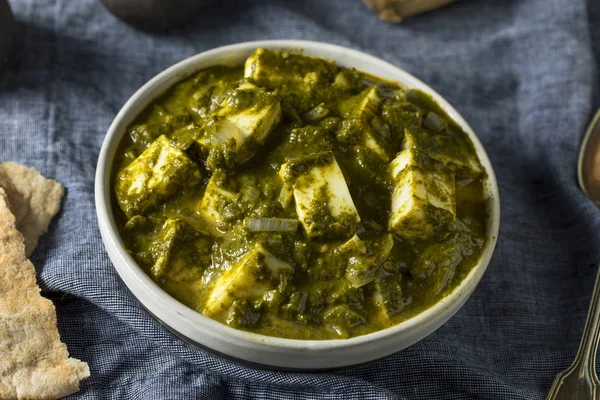 Homemade Healthy Palak Paneer Bowl Naan Bread — Stock Photo, Image