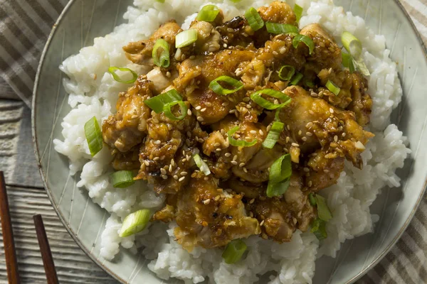 Pollo Arroz Sésamo Casero Con Cebollas Verdes —  Fotos de Stock