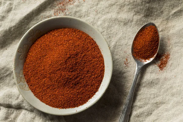 Dry Organic Red Smoked Paprika Bowl — стоковое фото