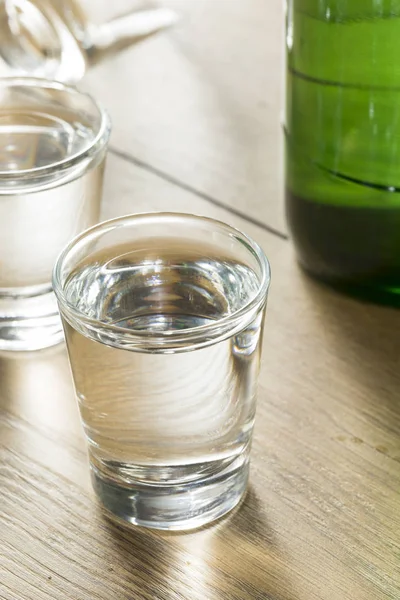 Soju Coreano Distillato Alcolizzato Bicchiere Sparo — Foto Stock