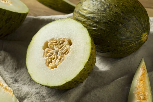 Ham yeşil organik Santa Claus Melon yemeye hazır