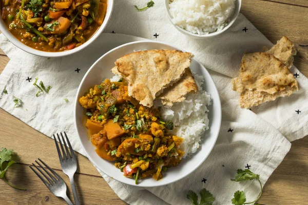 Curry Vegetal Vegetal Picante Casero Con Arroz Naan — Foto de Stock