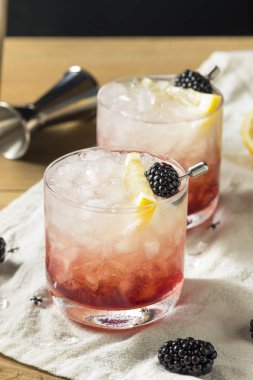 Alcoholic Blackberry Gin Bramble Cocktail with Lemon clipart