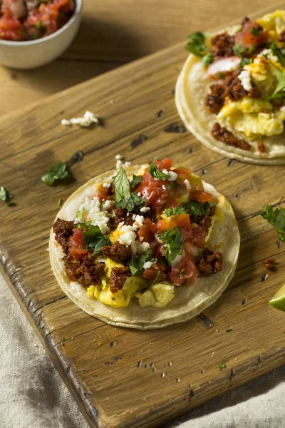 Chouriço Caseiro Café Manhã Tacos Com Pico Cilantro — Fotografia de Stock