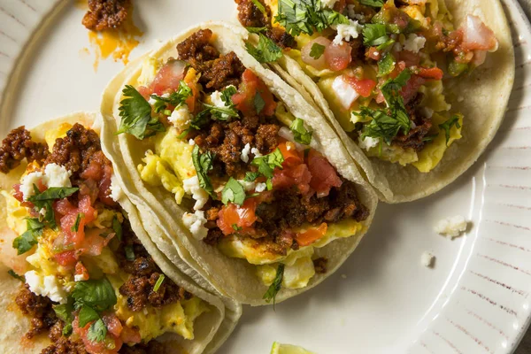 Huisgemaakte Chorizo Ontbijt Taco Met Pico Koriander — Stockfoto