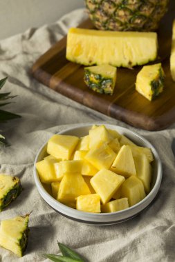 Çiğ Sarı Organik Piyango Dilimleri Yemeye Hazır