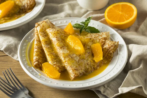 Dulce Casera Naranja Crepes Suzette Para Desayuno —  Fotos de Stock