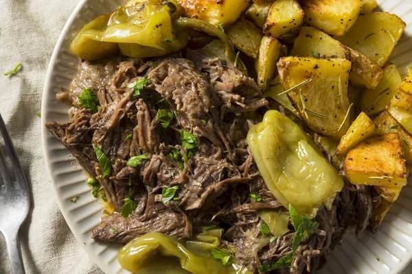 Hausgemachter Gebratener Misssippi Topf Braten Mit Paprika Und Kartoffeln — Stockfoto