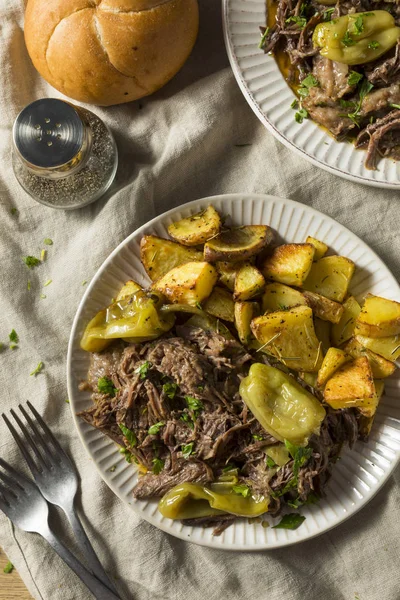 Homemade Roasted Mississippi Pot Roast Peppers Potatoes — Stock Photo, Image