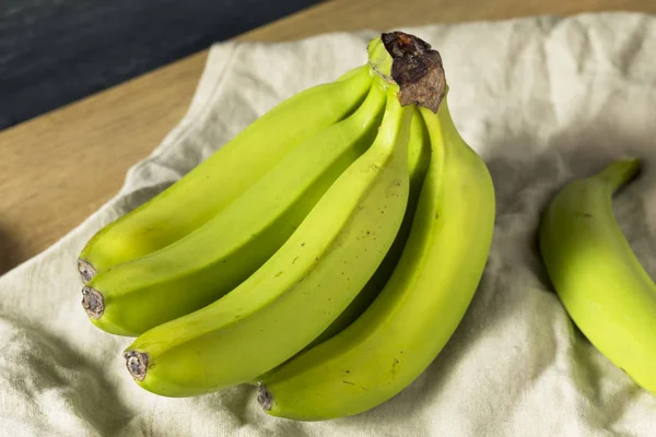 Bananes Crues Vertes Non Mûres Biologiques Grappe — Photo