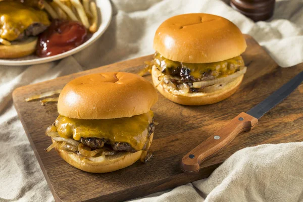 Oklahoma Maison Fried Onion Cheeseburgers Cheddar — Photo