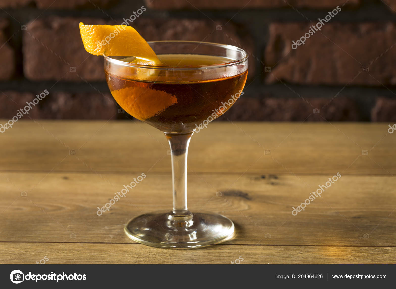 Alcoholic Martinez Cocktail Gin Vermouth Orange Peel — Stock Photo