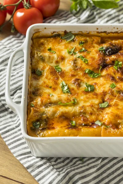 Gebakken Gevulde Vegetarische Canneloni Met Broccoli Basilicum Kaas — Stockfoto