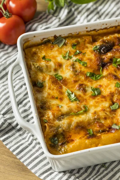 Canelones Vegetarianos Rellenos Horno Con Albahaca Queso Brócoli —  Fotos de Stock