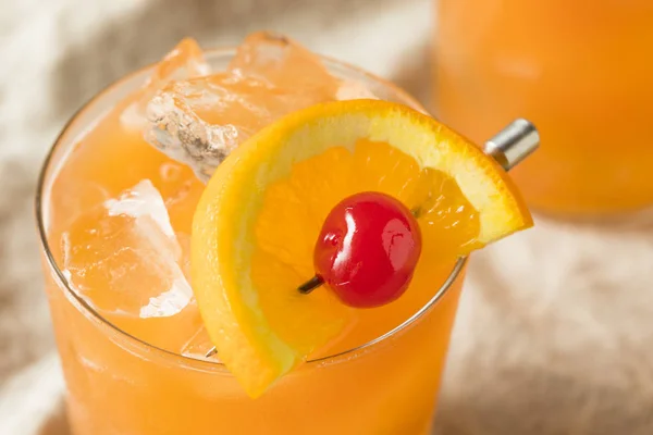 Swizzle Rum Alcoólico Doce Com Laranja Pineapple — Fotografia de Stock