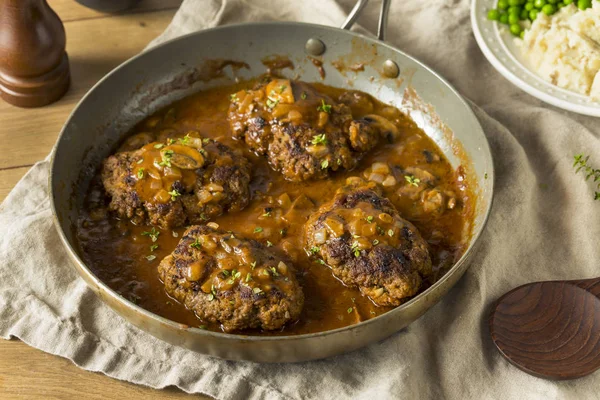 Zelfgemaakte Hartige Salisbury Steak Met Erwten Aardappelpuree — Stockfoto