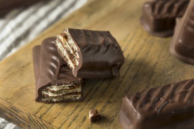 Tatlı ev yapımı süt çikolata çikolata karamel ile