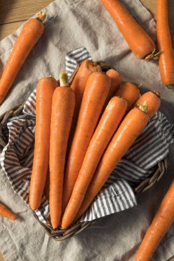 Ham organik portakal havuç hazır Cook için