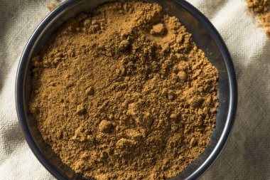 Bir kase içinde organik Çince beş baharat