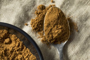 Bir kase içinde organik Çince beş baharat