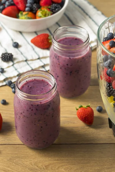 Ekologisk Hälsosam Frukt Lila Smoothie Glas — Stockfoto