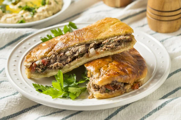 Agnello Fatto Casa Pomodoro Arayes Pita Con Hummus — Foto Stock