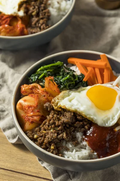 Arroz Bibimbap Coreano Casero Picante Con Huevo Carne Res —  Fotos de Stock